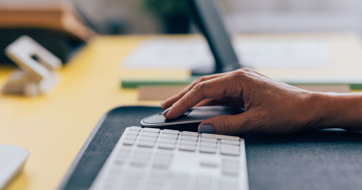 Simple and effective method for cleaning mousepad ‘works better than expected’