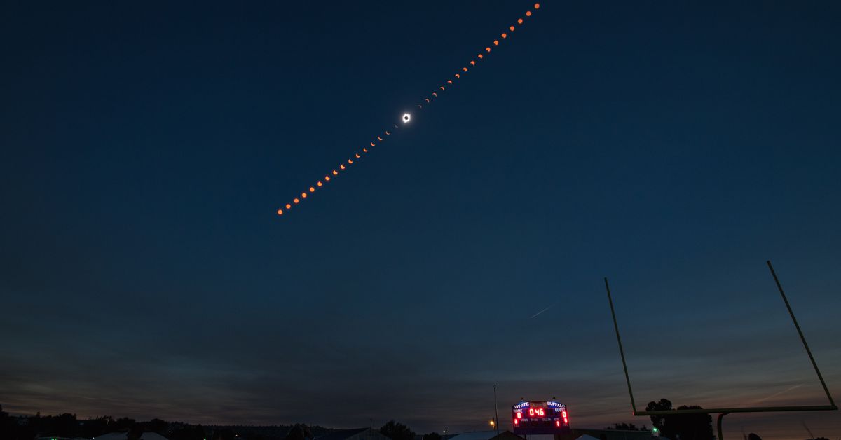 How to see the solar eclipse